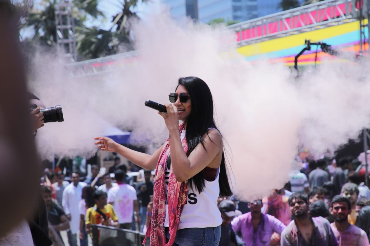 Star Studded ‘Rang Rave’ Grand Holi Celebration With Singer Bhoomi Trivedi