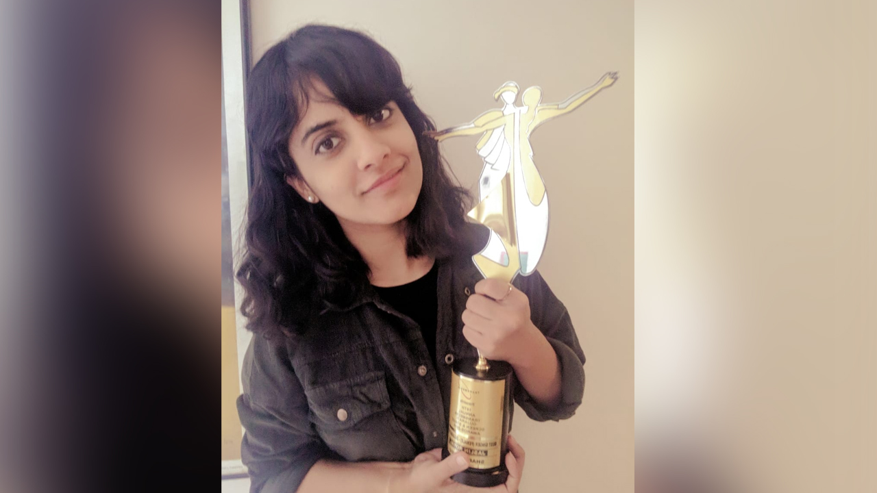 Singer composer Jasleen Royal won the best female singer award for her first Gujarati debut song Sharato Lagu