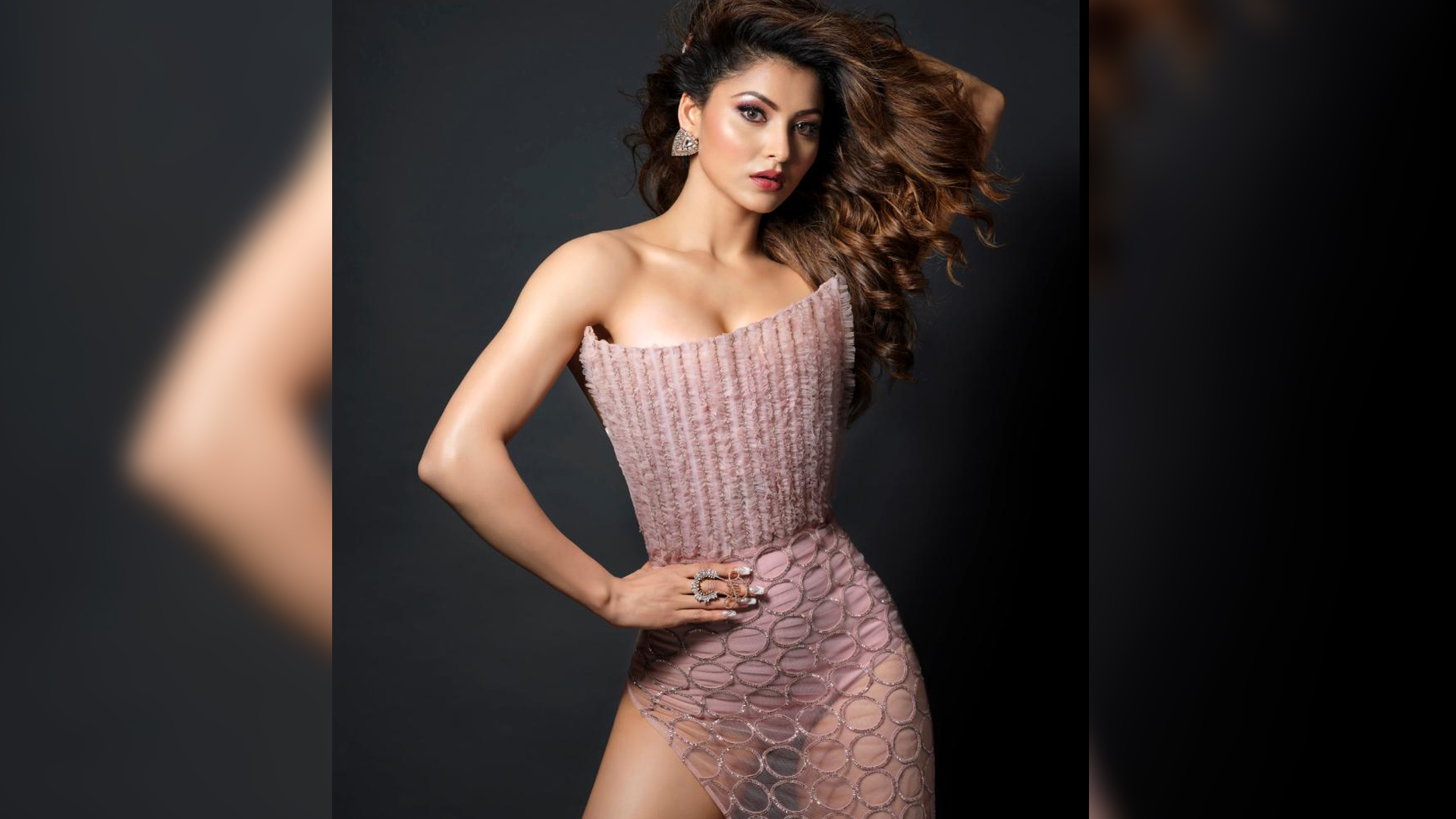 Urvashi Rautela becomes the first Asian actress to have an Instagram filter of her own