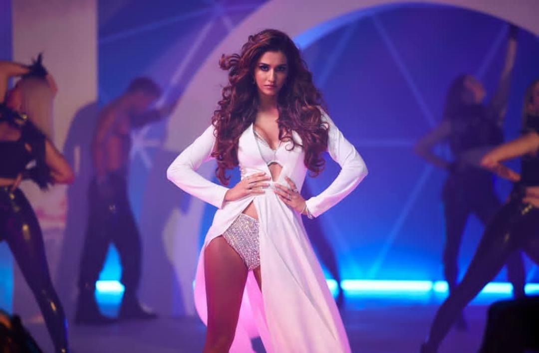 Disha Patani is the most demand in actress and the fans want to see more of her!