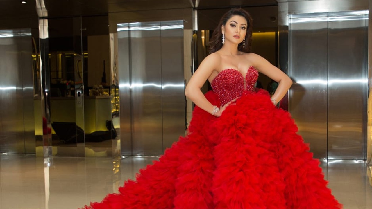 Urvashi Rautela’s Filmfare red carpet appearance was nothing short of a fairytale