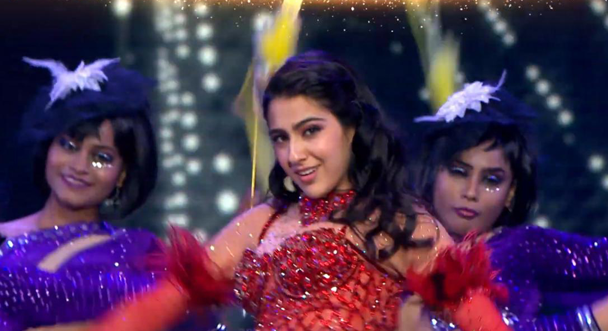 Sara Ali Khan’s most sensuous performance to be aired tonight!