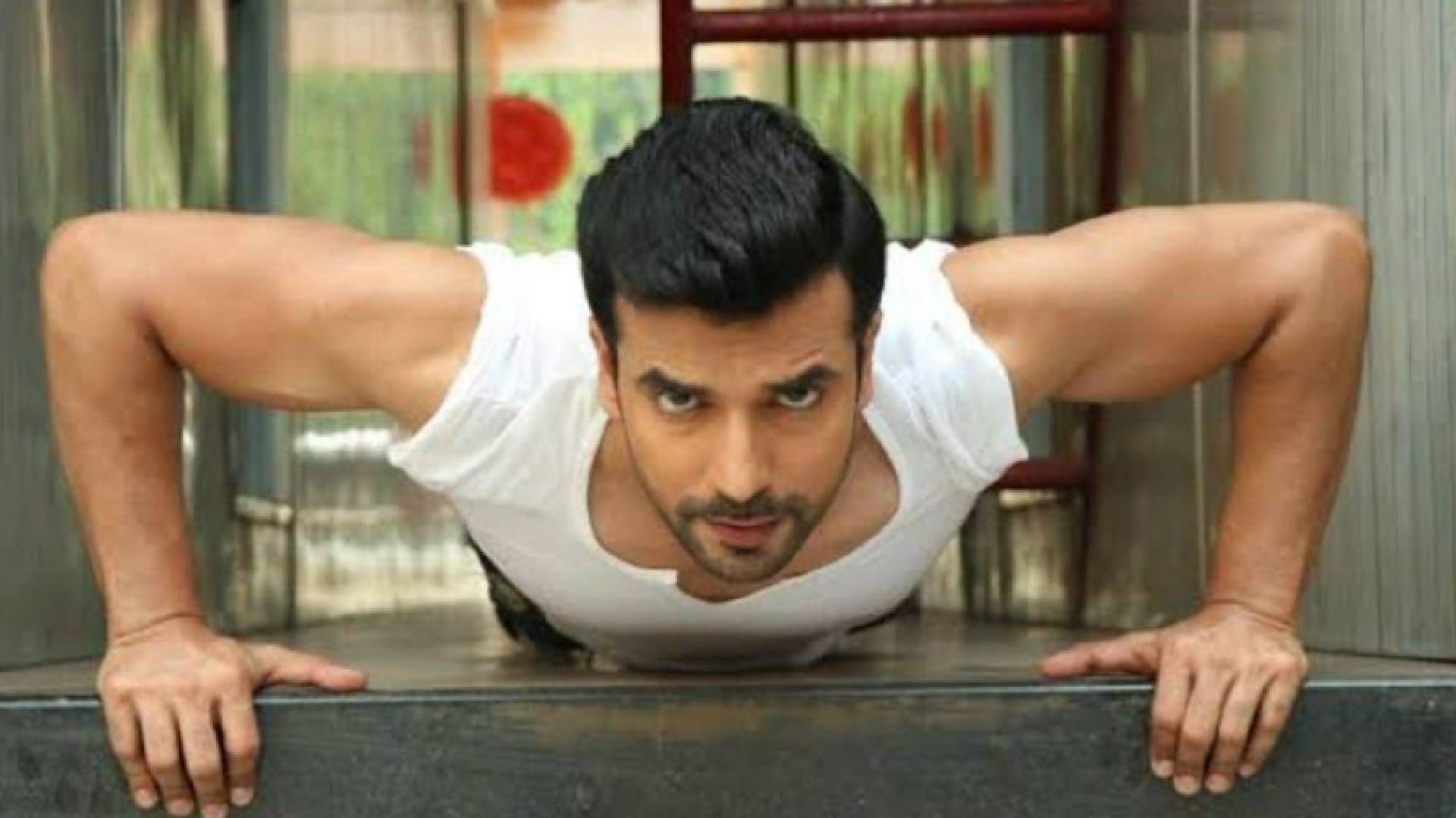 “My workouts help me detach from the stress of the day,” says Manit Joura while talking about his fitness regime