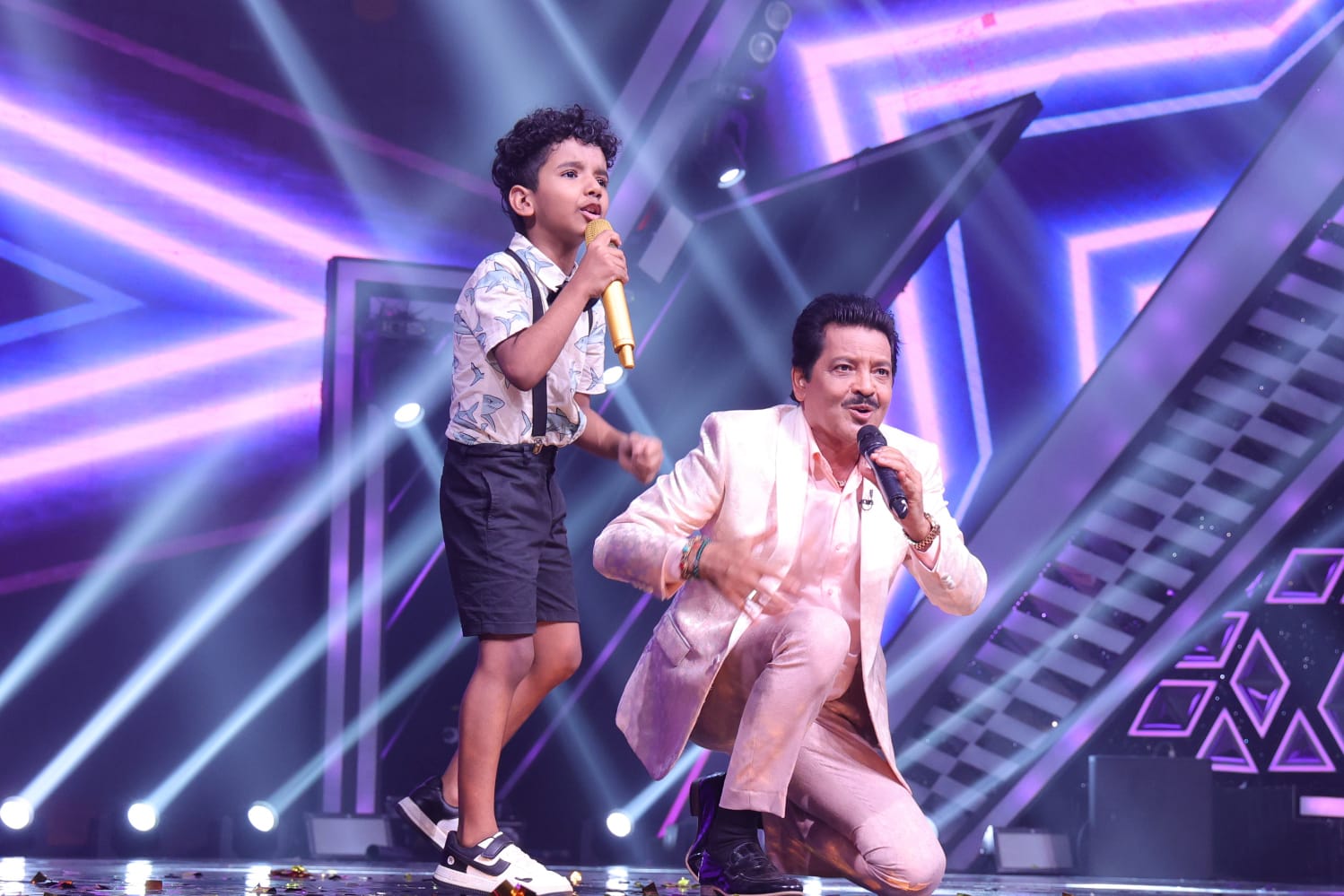 On Superstar Singer 3, Neha Kakkar praises Avirbhav calling him the 8th wonder