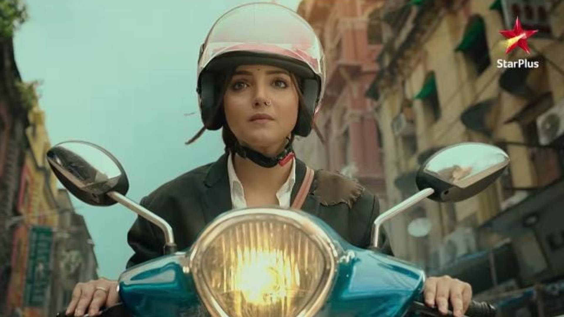 Have The Makers Of The Show Advocate Anjali Awasthi Used The Same Iconic Scooter From The Film Jolly LLB?