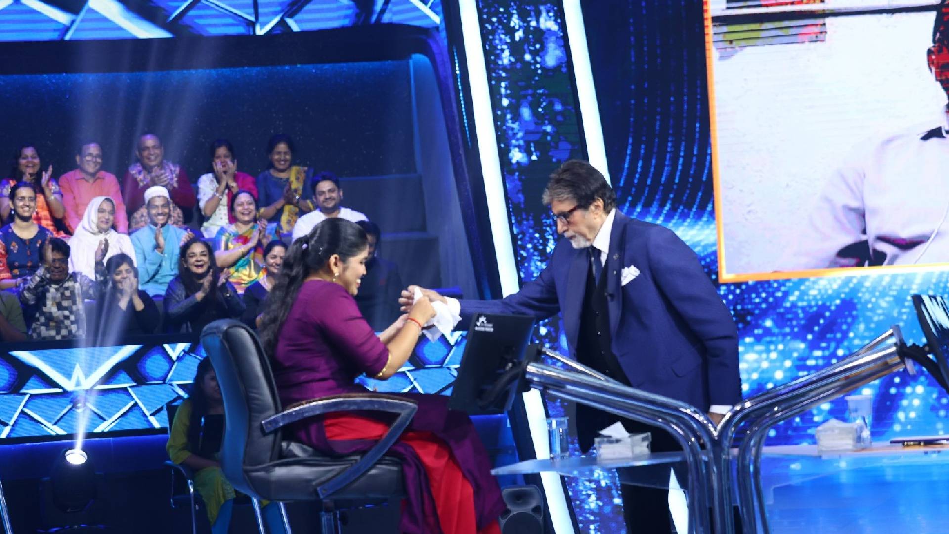 On KBC 16, Amitabh Bachchan orchestrates a video call with contestant Apoorva’s  father, creating a memorable moment for the father – daughter duo