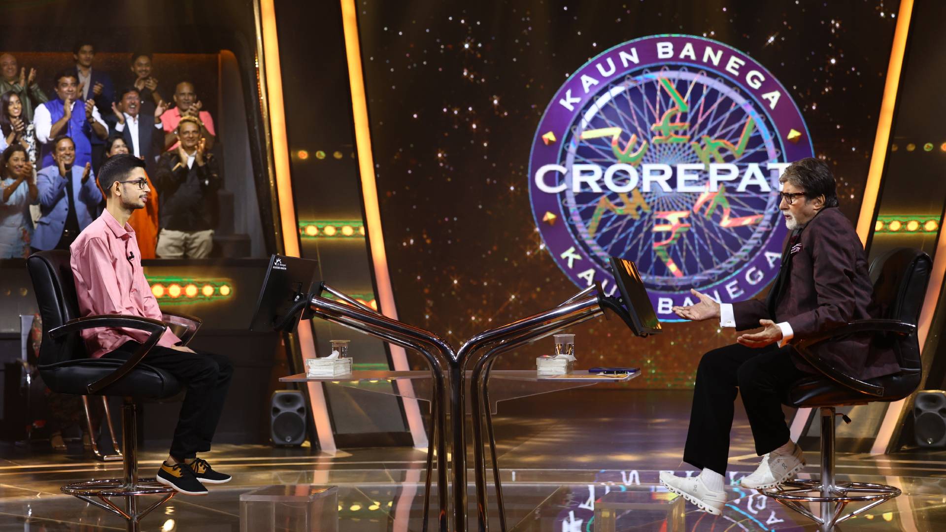 Big B motivates contestant Chander Prakash on KBC 16, who is set to attempt the 1 crore question, saying, “Mere babu ji ne kaha – beta, jab tak jeevan hai, tab tak sangharsh hai.”