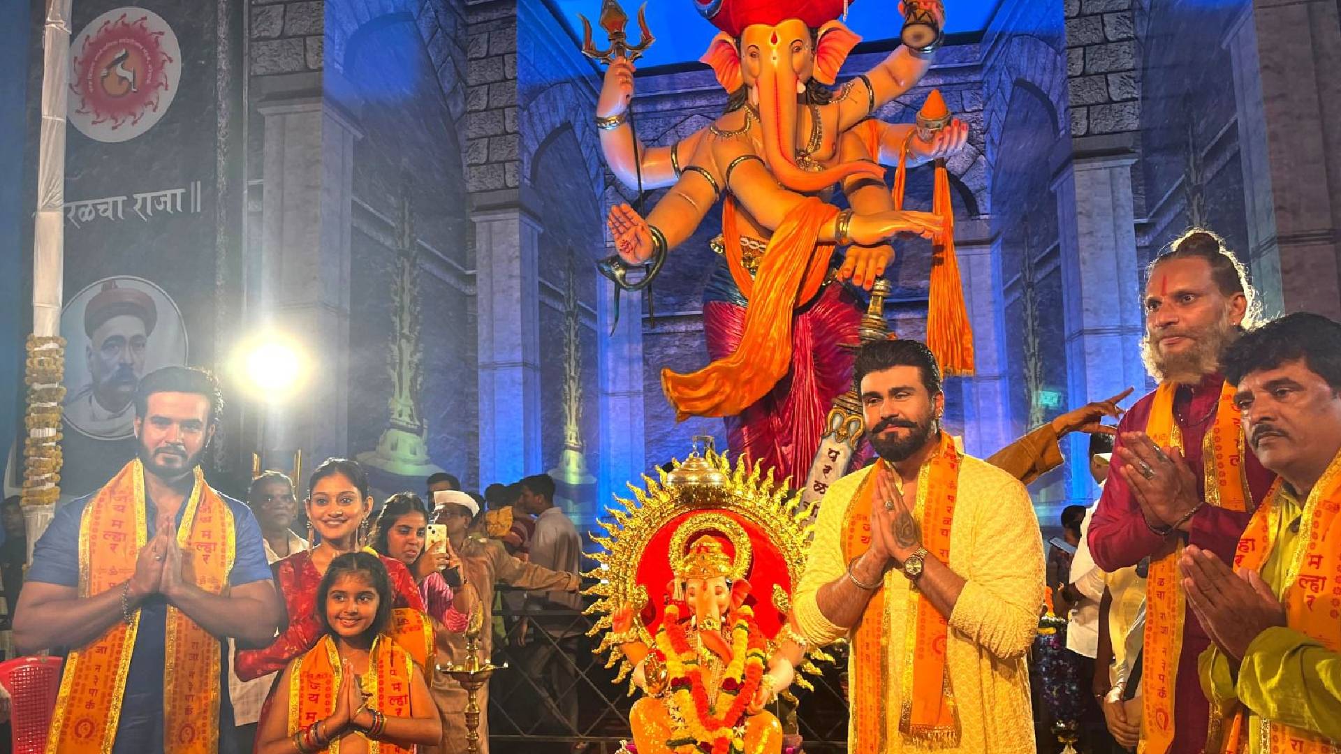 Before their shows premiere, ‘Vasudha’ and ‘Jagriti’ stars seek Bappa’s blessings at Zee TV Parel Cha Raja