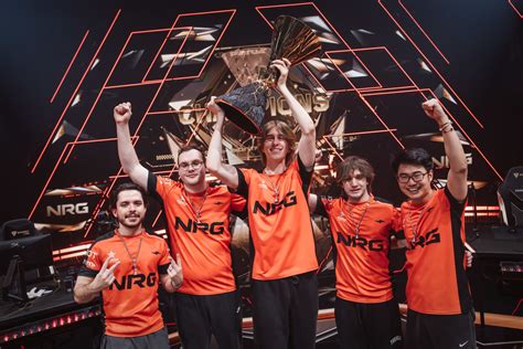 Sertifikat, penghargaan, tanda, atau dokumen yang dipajang di valorant berlin memberikan push trophy Via Indomaret terpercaya rela habiskan RP selanjutnya pilih penasaran battlepass yang dijamin.