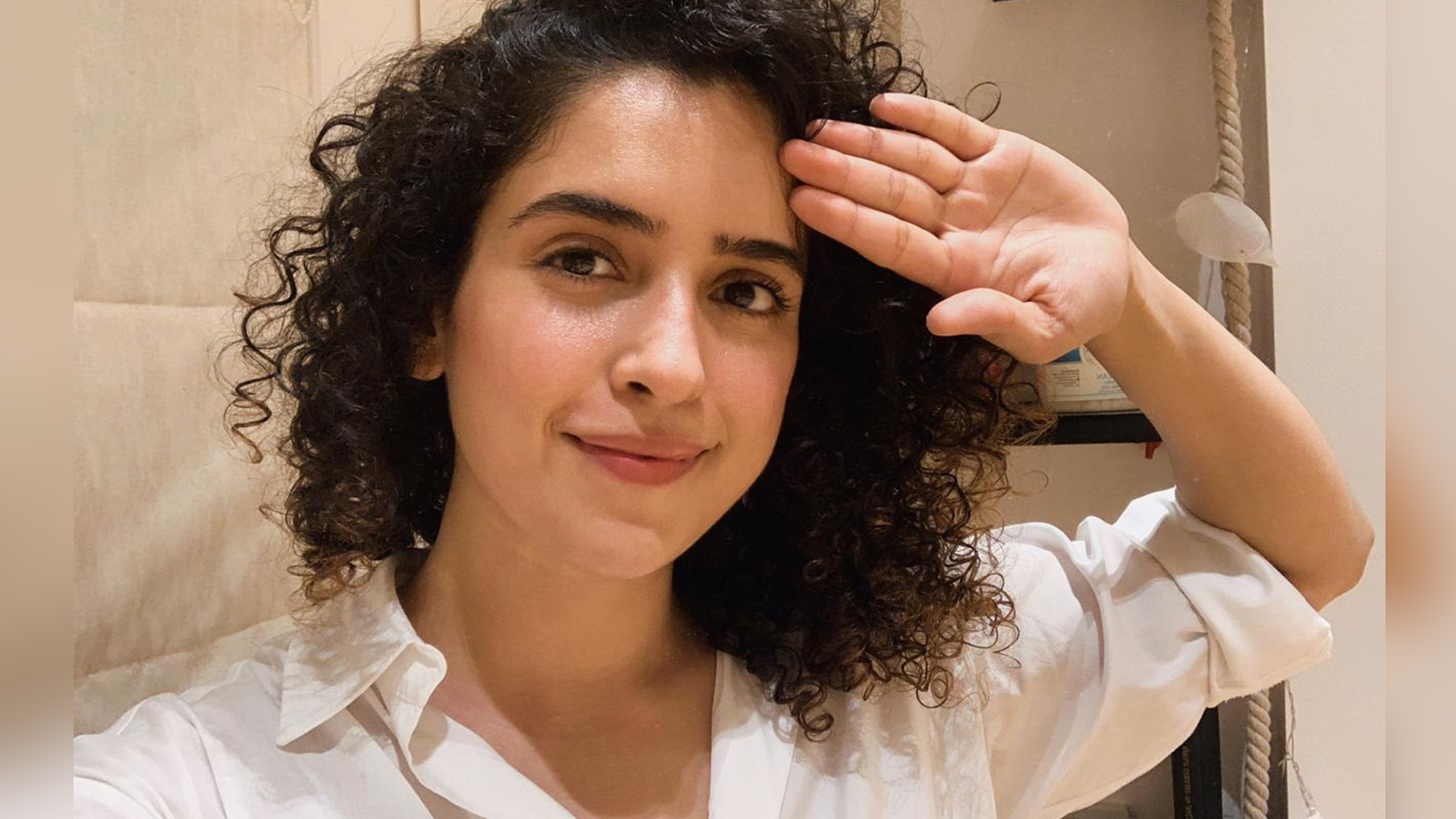 Sanya Malhotra salutes everyone working on the frontline’s in this pandemic and has a message for them