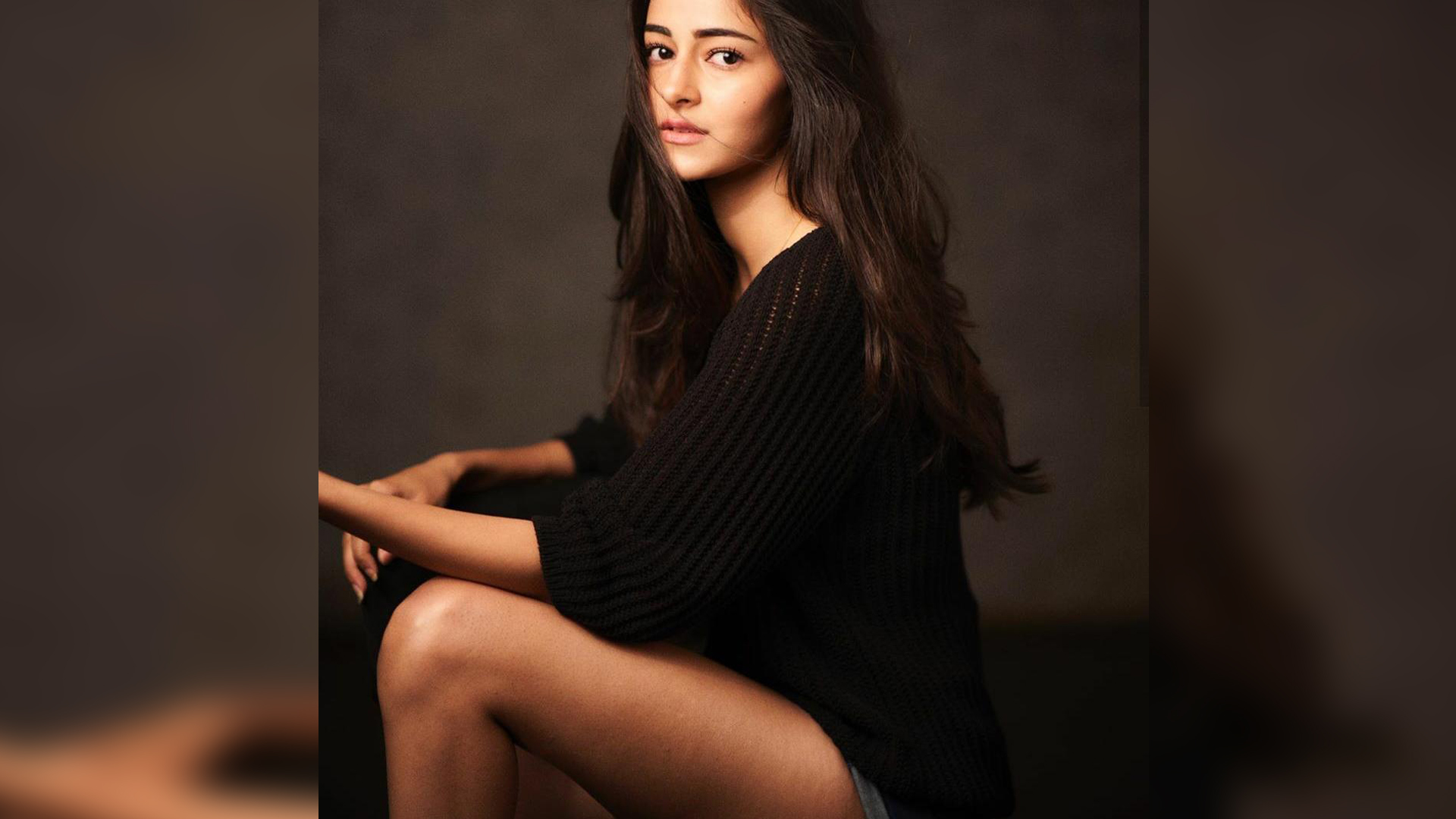 Ananya Panday gets nostalgic as she shares the pictures from her first photoshoot ever!