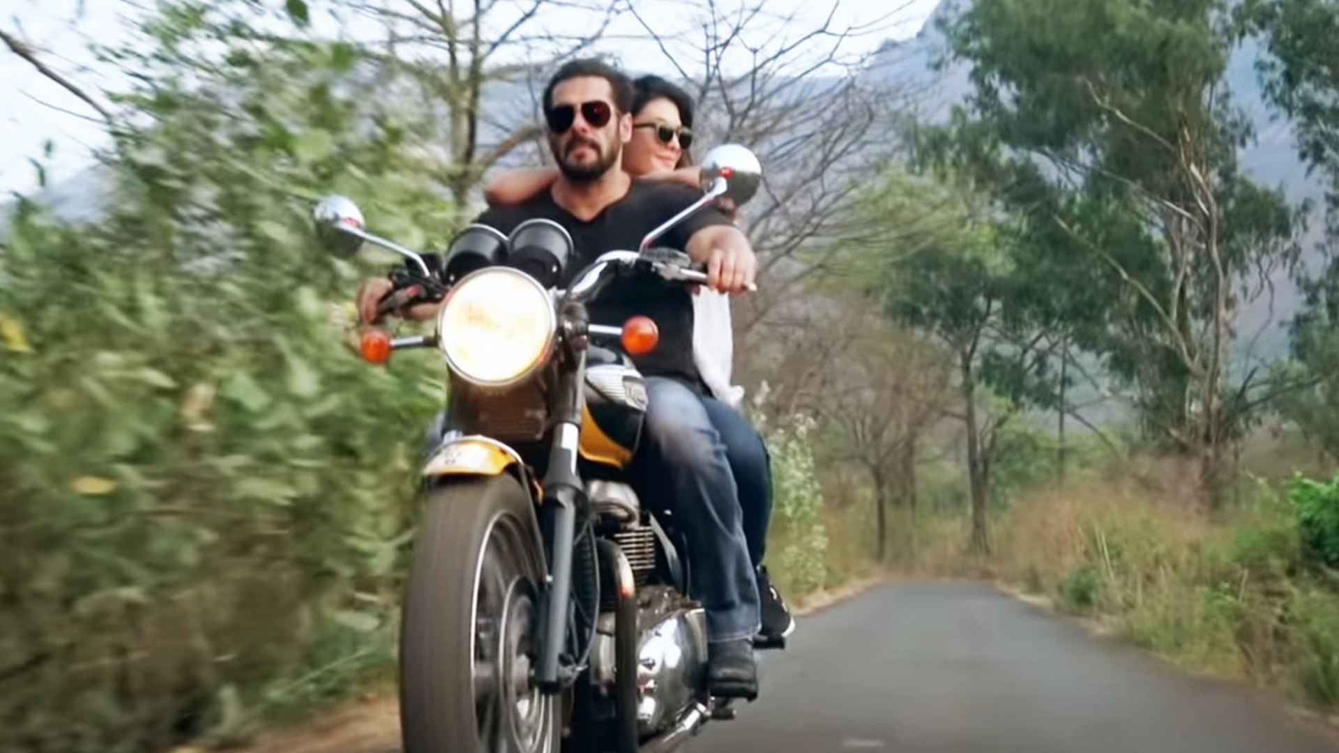 The teaser of Salman Khan’s ‘Tere Bina’ is out now, song to release on Tuesday!