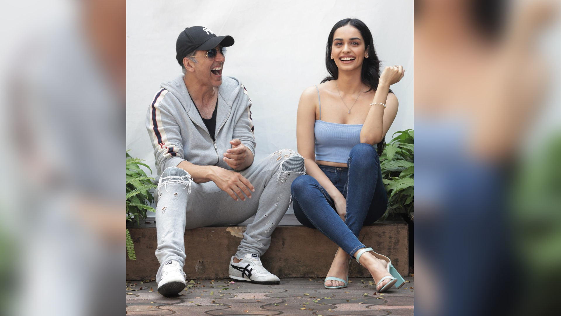 ‘I was excited to be on sets with Akshay sir because I have learnt so much from him!’ : says Manushi Chhillar, who considers herself fortunate to be debuting opposite the superstar in YRF’s Prithviraj