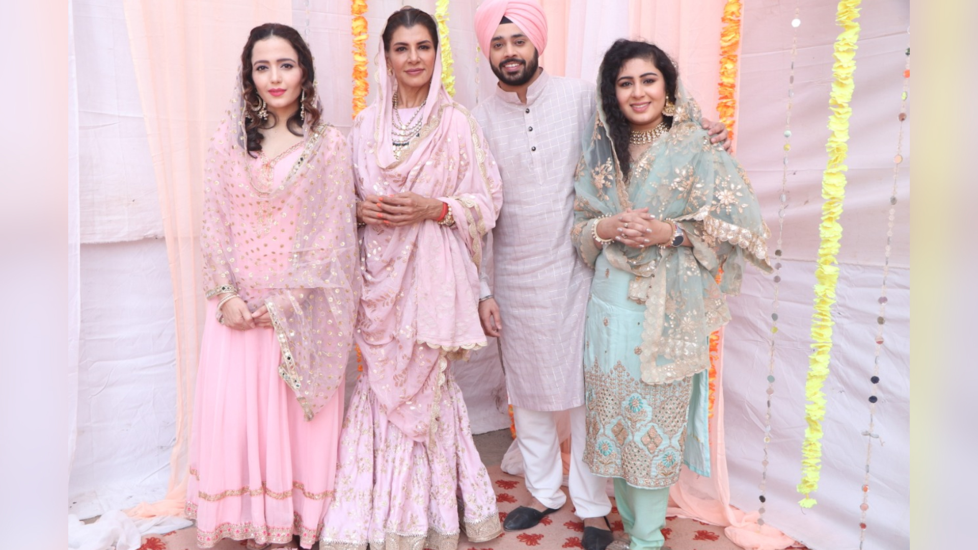 The cast of Choti Sarrdaarni wish their fans a very happy Gurupurab