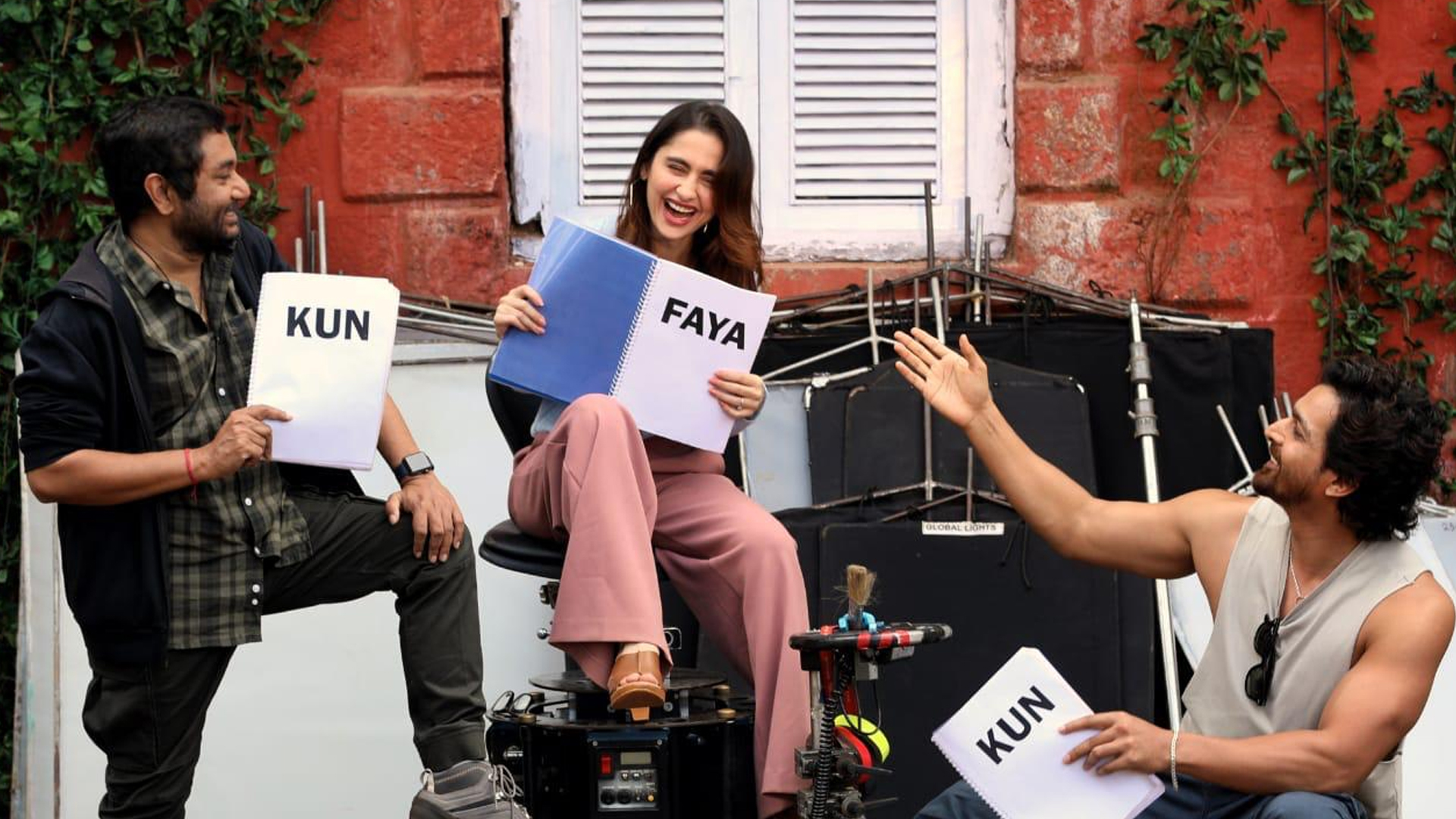 “Kun Faya Kun” – A Candid Moment from the set ! Harshvardhan Rane, Sanjeeda Shaikh & Kushan Nandy paint a happy, fun picture.