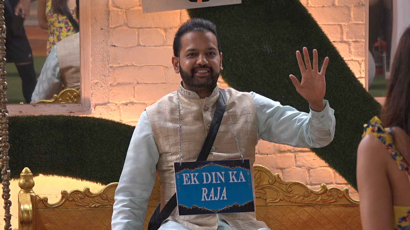 Challengers give a tough fight to the contestants in the Bigg Boss House