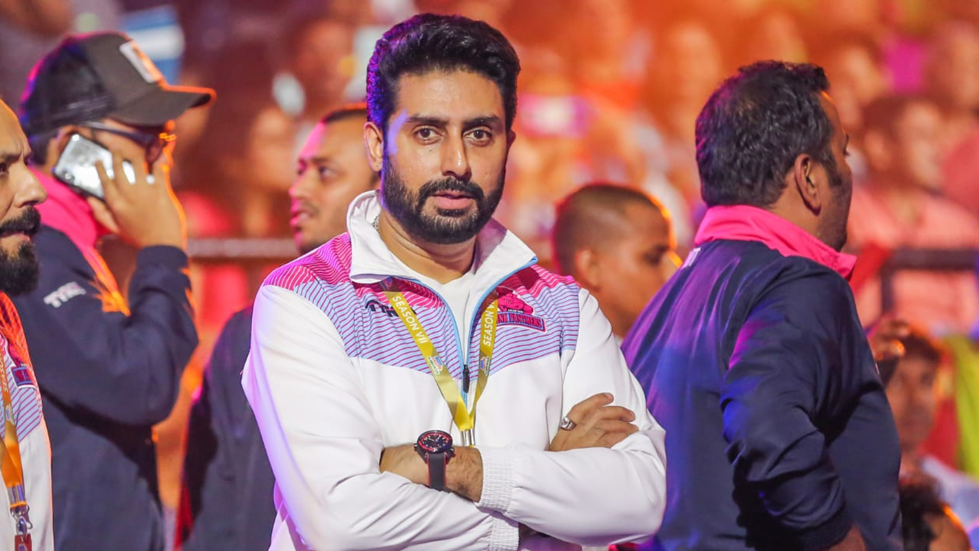 Abhishek Bachchan gets candid with Jaipur Pink Panthers family, here are more details