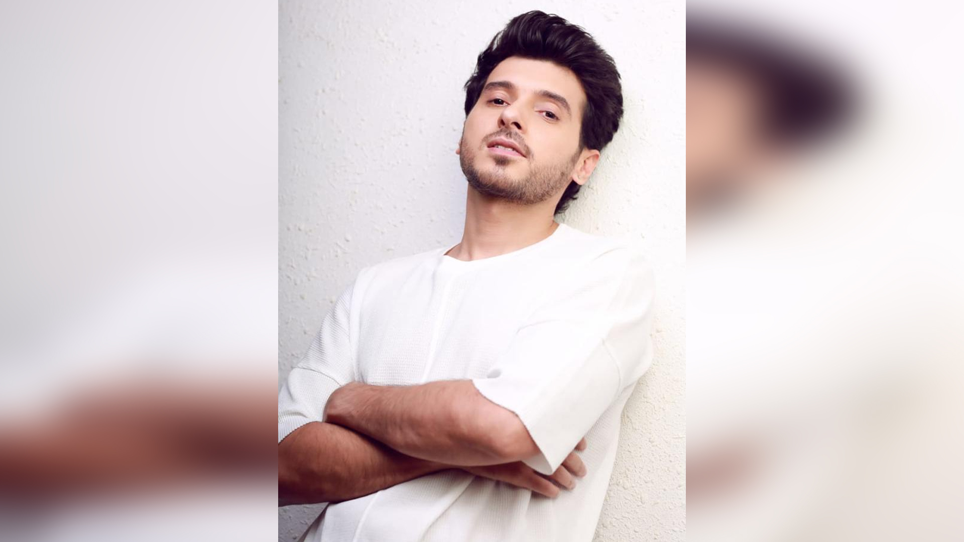 From Mirzapur to Bicchoo Ka Khel, Here is how Divyenndu has established himself as a versatile actor in 2020!