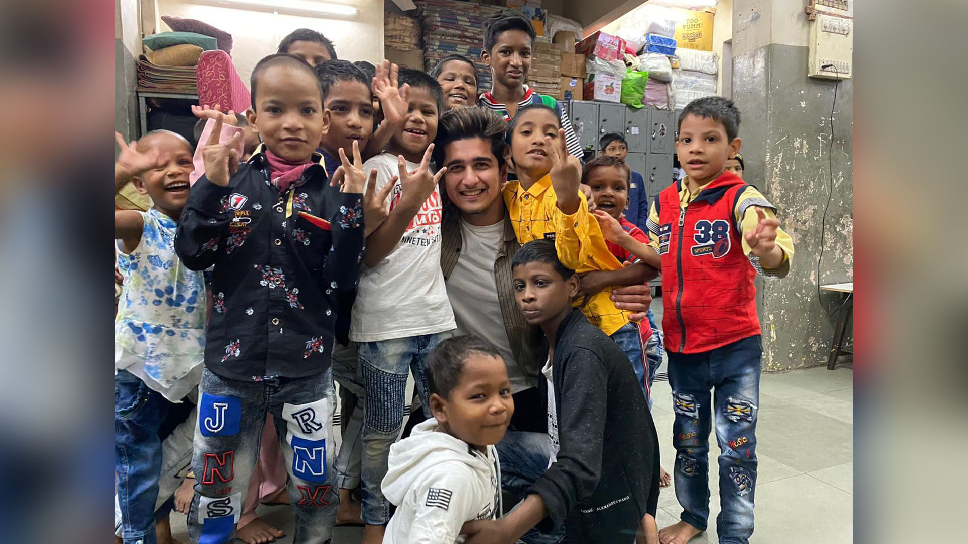 Spreading smiles galore this Christmas, Bhavin Bhanushali becomes a special Santa for NGO kids