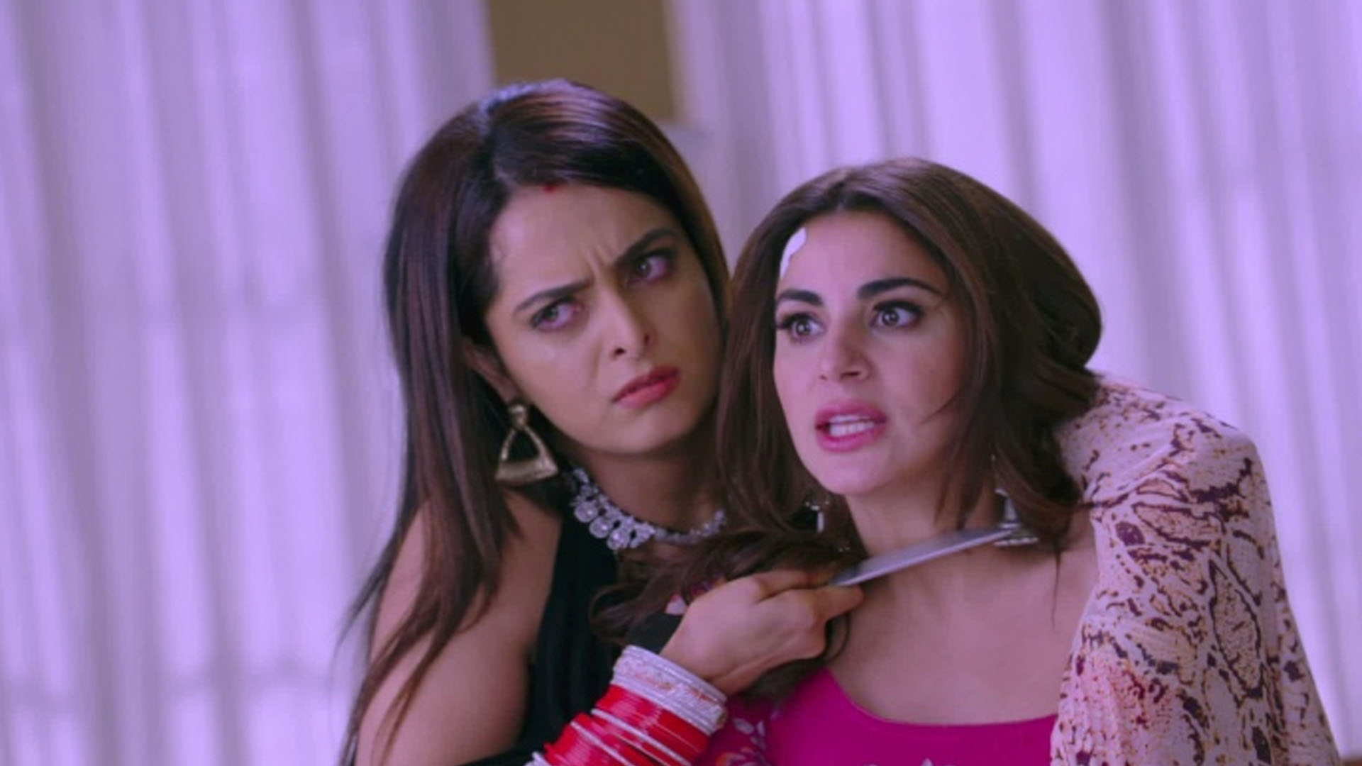 Watch what happens when Sherlyn creates a mess this week on Kundali Bhagya one day before the world only on ZEE5 Club