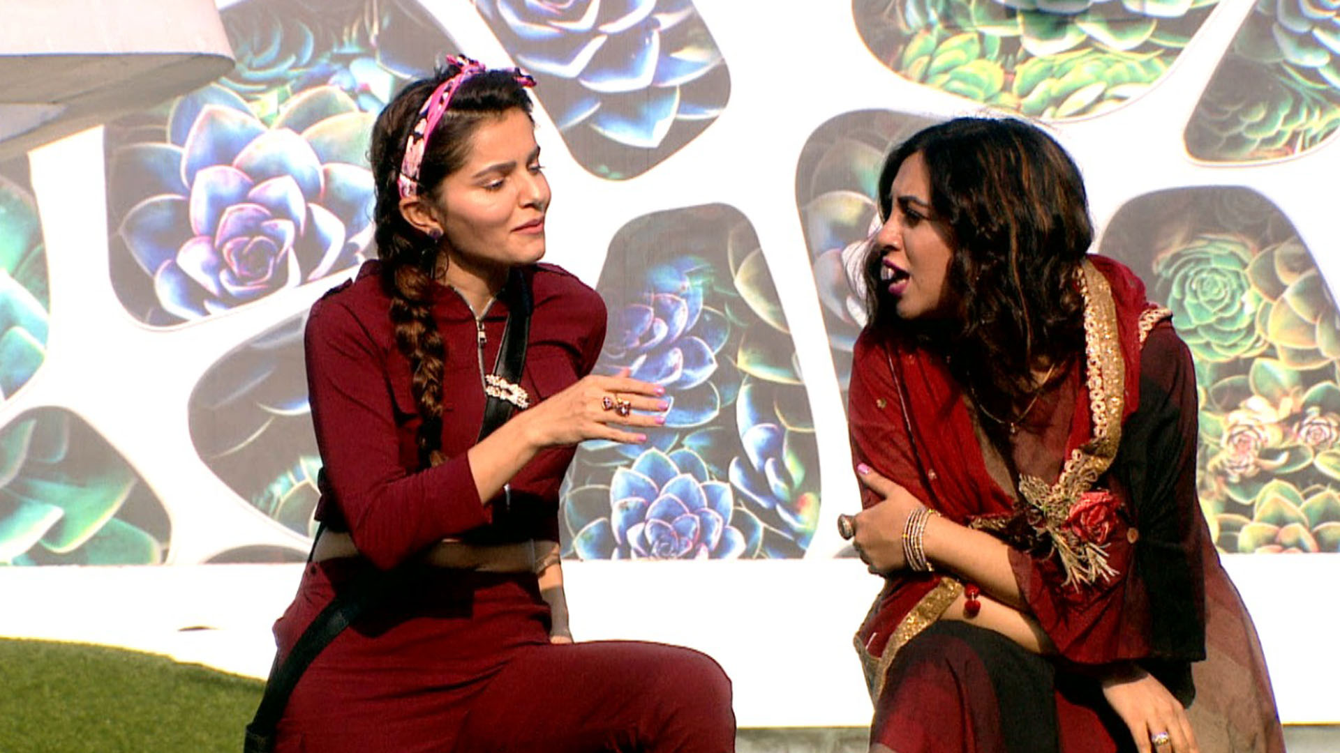 Rubina and Arshi have an epic showdown on Bigg Boss 14