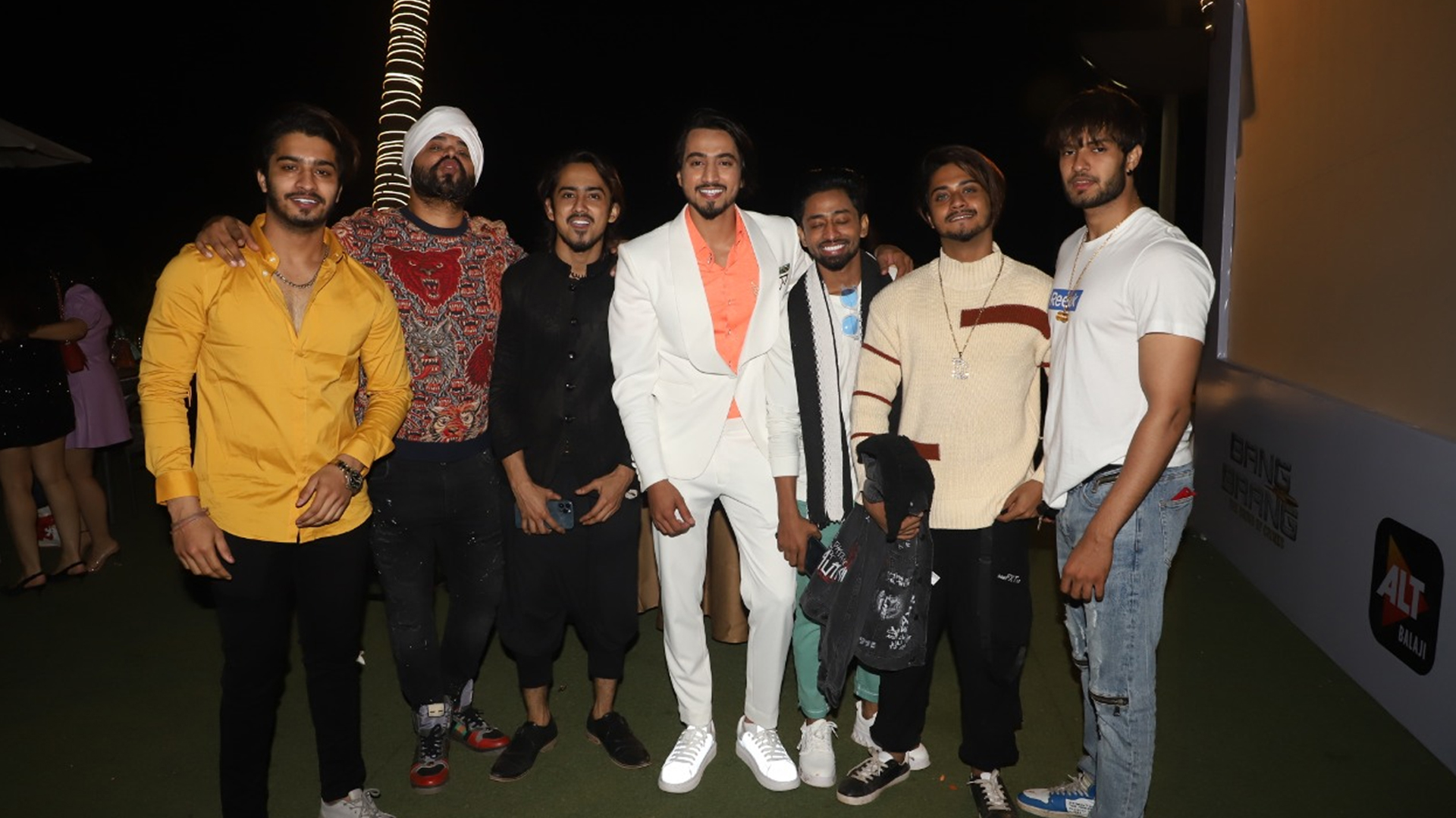 Mr. Faisu & Ruhi Singh celebrate the success of Bang Baang with influencer friends at a sundowner party!