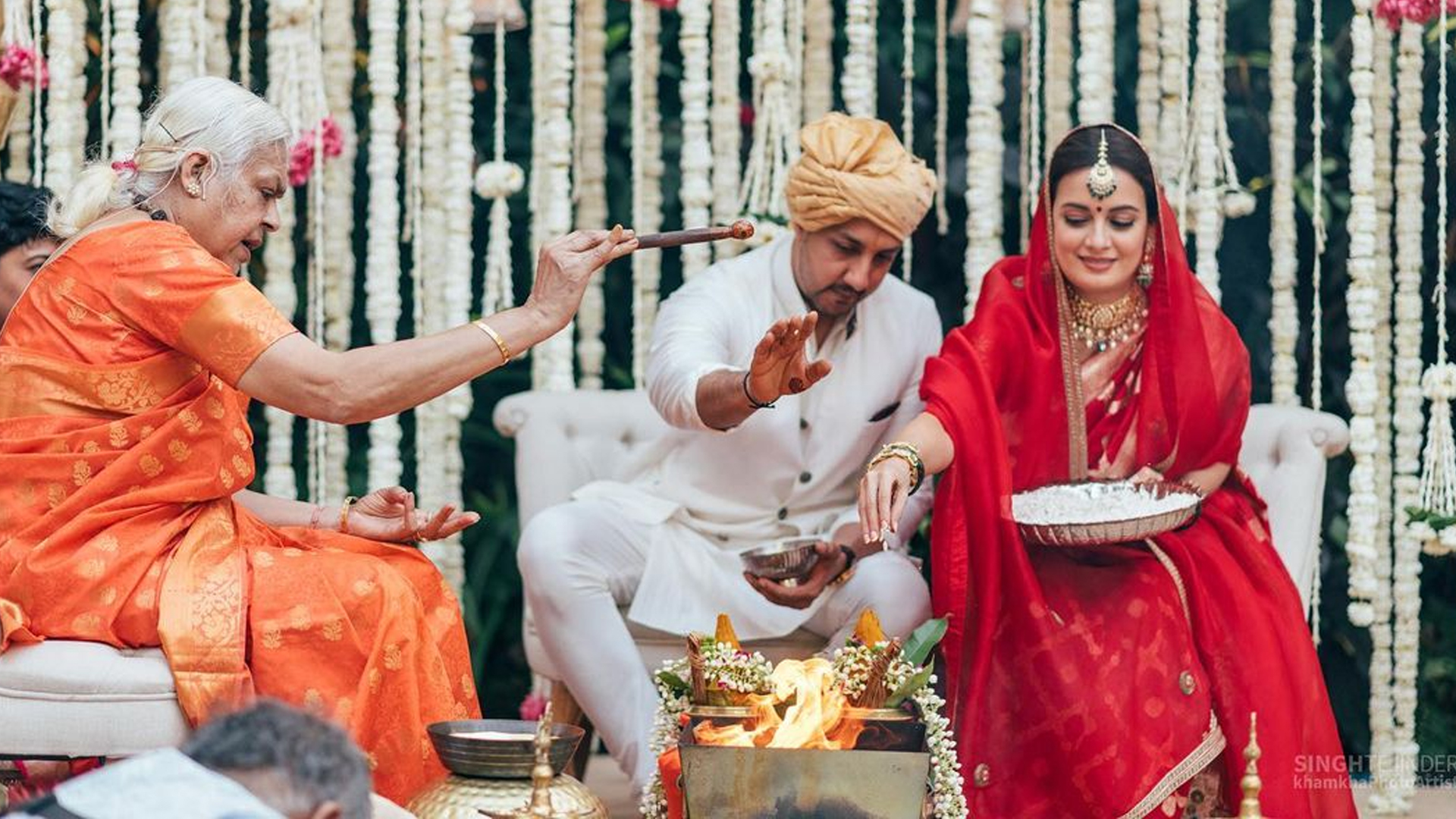 Taking a cue from the acclaimed Bengali film ‘Brahma Janen Gopon Kommoti’, Dia Mirza gets married by a woman priest