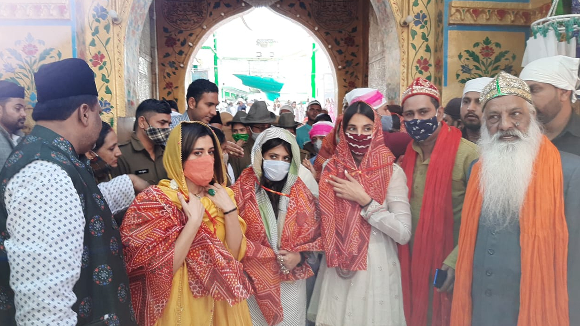 Ekta Kapoor, Ridhi Dogra & Monica Dogra visit Ajmer Sharif to seek blessings ahead of ‘The Married Woman’ launch!