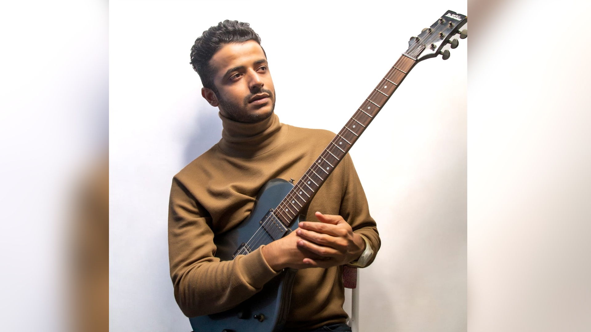 After impressing the audiences with his tracks ‘Paa Lawanga’ and ‘Tenu Desseya’, singer-composer Nicks Kukreja released his latest single ‘Jaaga Raata Nu’ on 9th March. The foot-tapping romantic track released on TM Music’s official Youtube channel. Nicks, who has previously worked with artists like Armaan Malik, Arko Pravo Mukherjee and Shaan to name a few, believes this is definitely a song that the youth will instantly connect with.