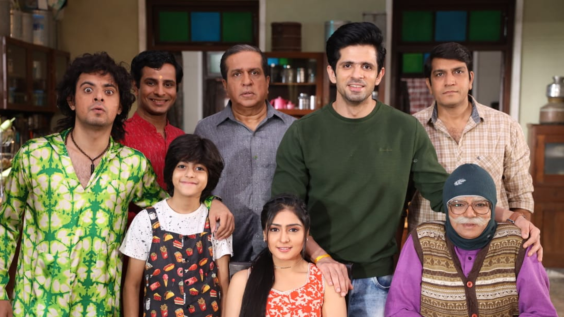 Ojas and Akash got a new family on the sets of Sargam Ki Sadhe Satii