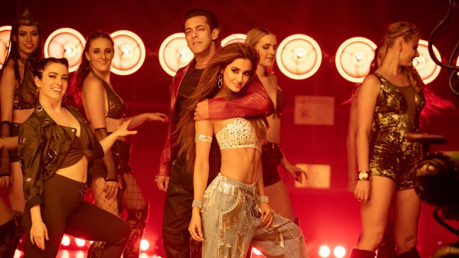 Fans smother Disha Patani with praises on her newest song ‘SeetiMaar’, read the best reactions here!