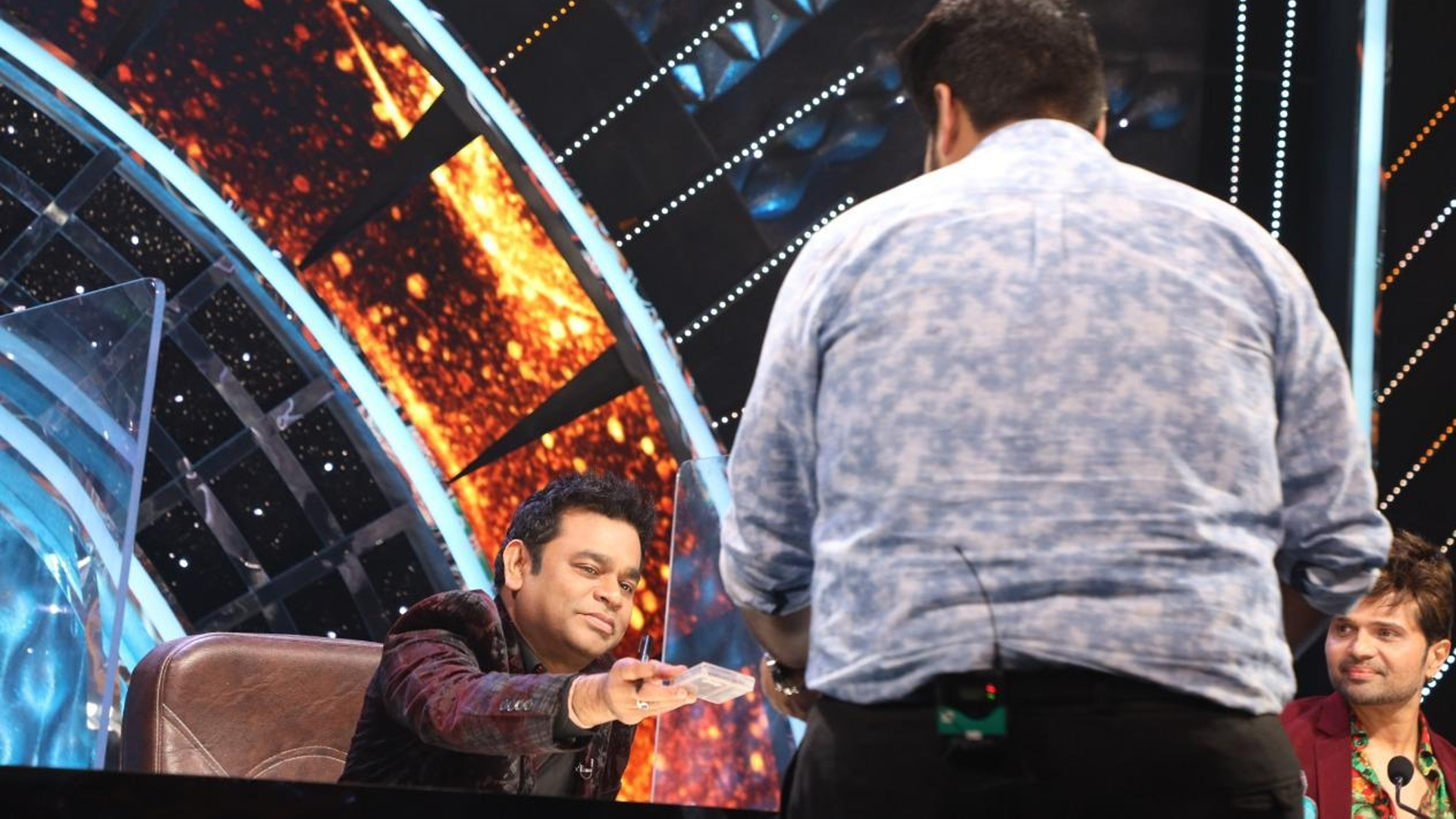 Ashish gets signature of AR Rahman on Taal Music Cassette on the sets of Indian Idol Season 12