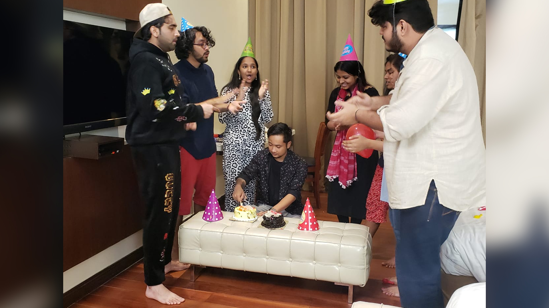 Pawandeep Rajan celebrates his birthday with his Indian Idol Family