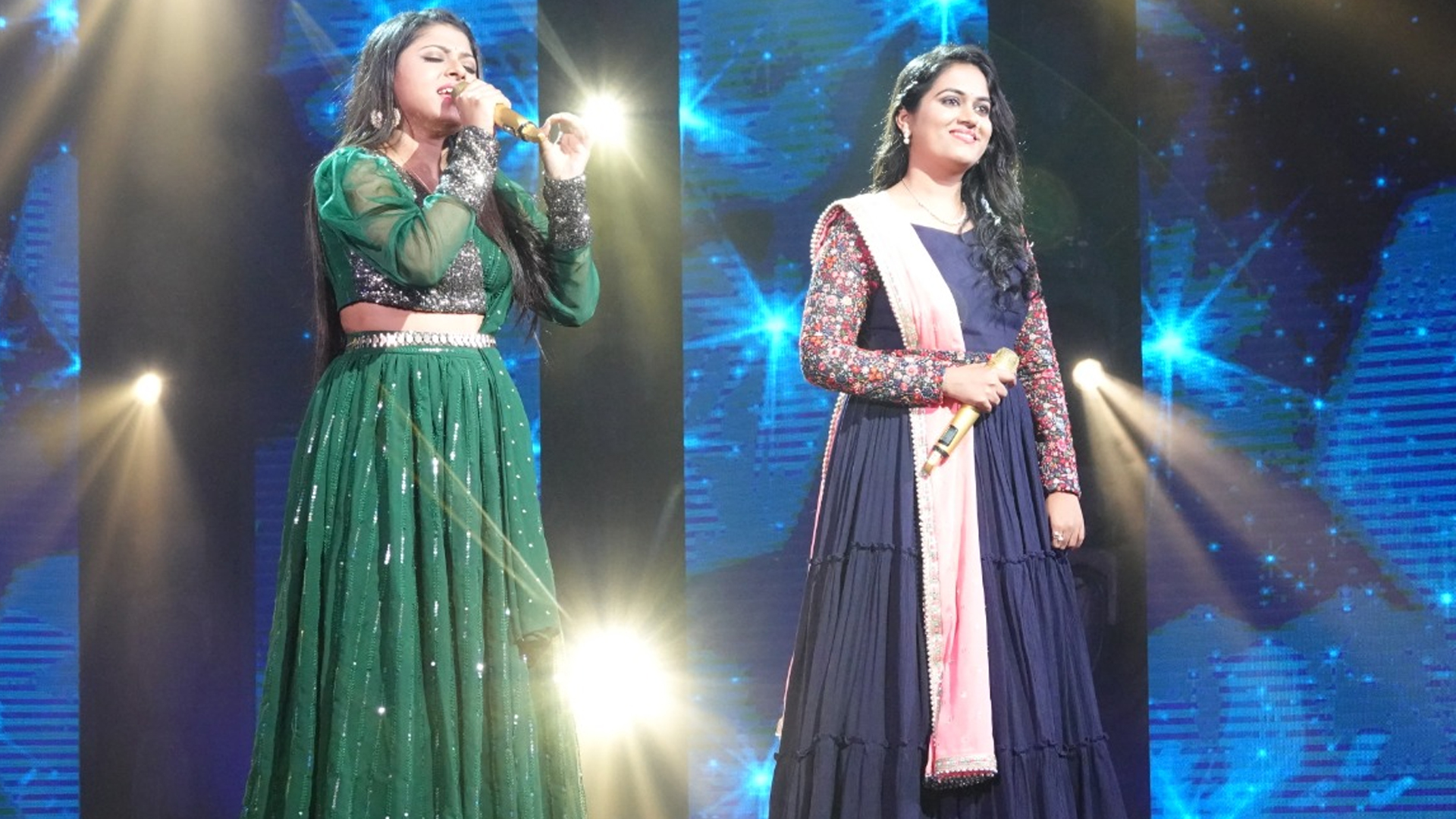 Arunita and Sayli stun Anuradha Paudwal with their soulful performance on Indian Idol Season 12