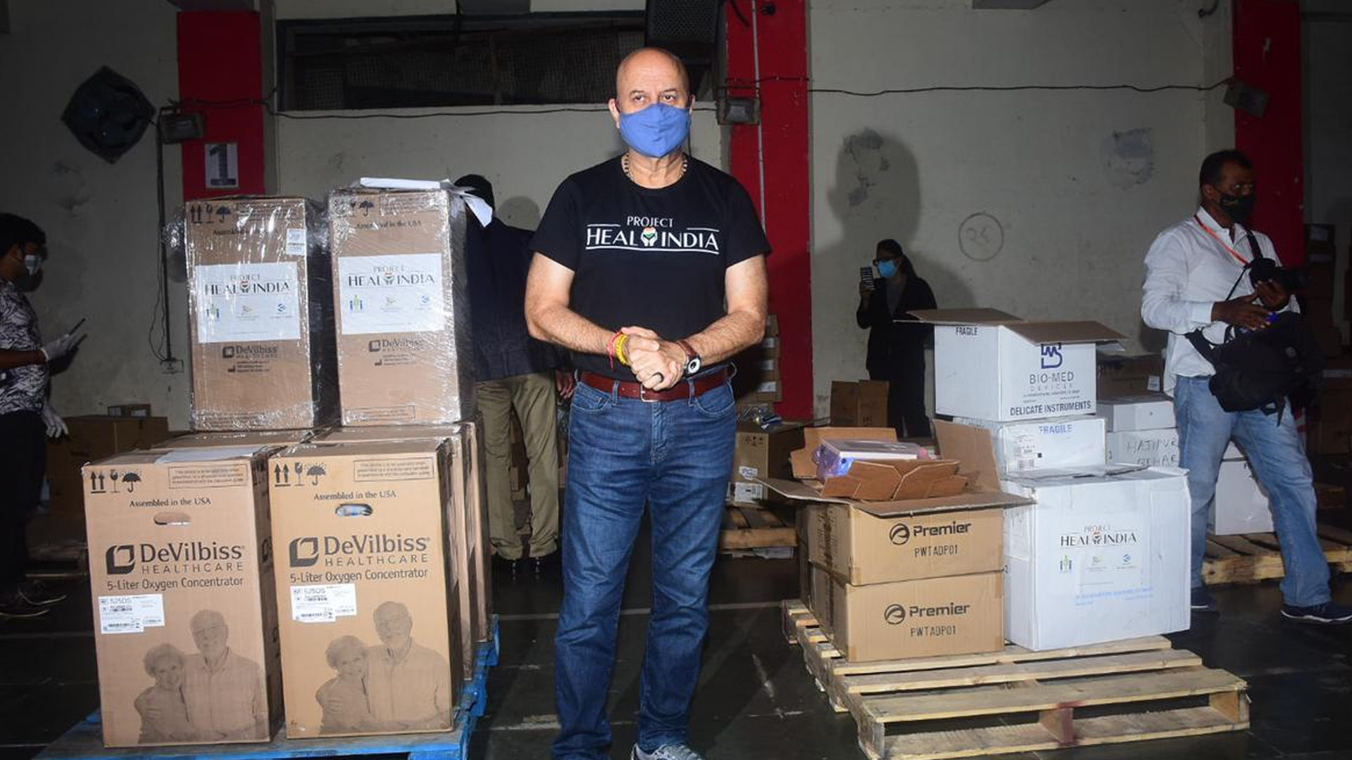 Anupam Kher’s “Project Heal India” donates Oxygen Concentrators & BiPAP machines to BMC for  relief activities for the COVID-19 crisis