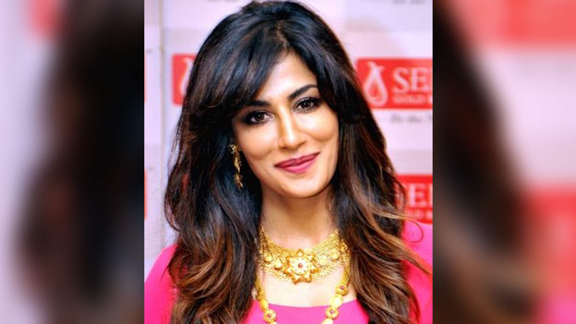 Actor Chitrangda Singh becomes a lockdown hairdresser, shares a DIY hairstyling video