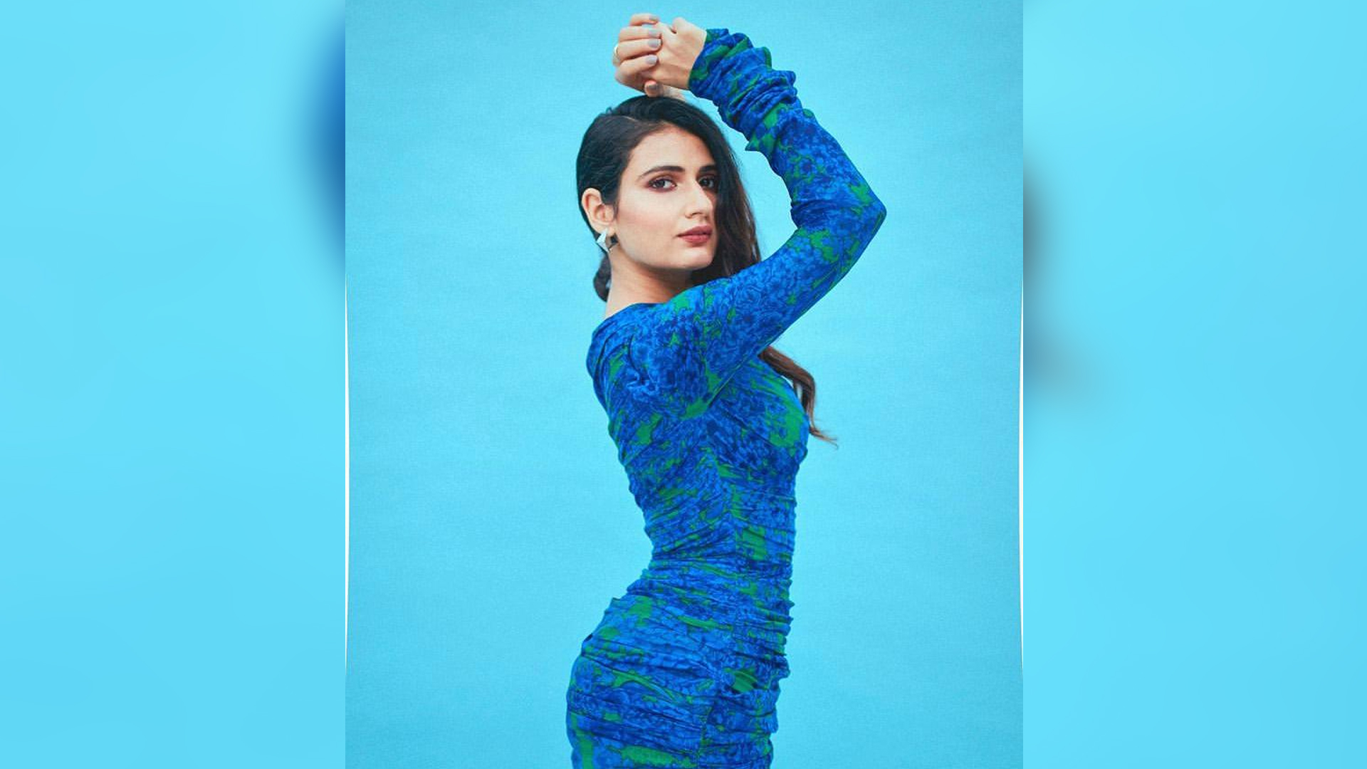 Here’s a look at Fatima Sana Shaikh’s routine, Guess what? It includes Skating and Dancing too