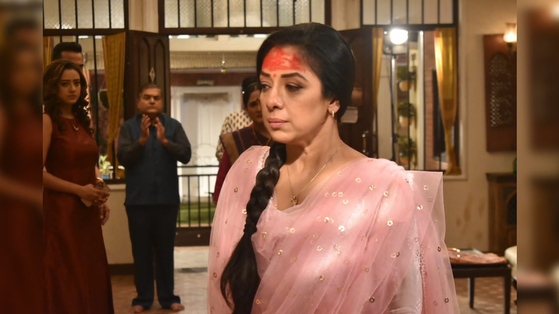 ‘Anupamaa’: Anupamaa leaves home, Vanraj and Baa are shocked 