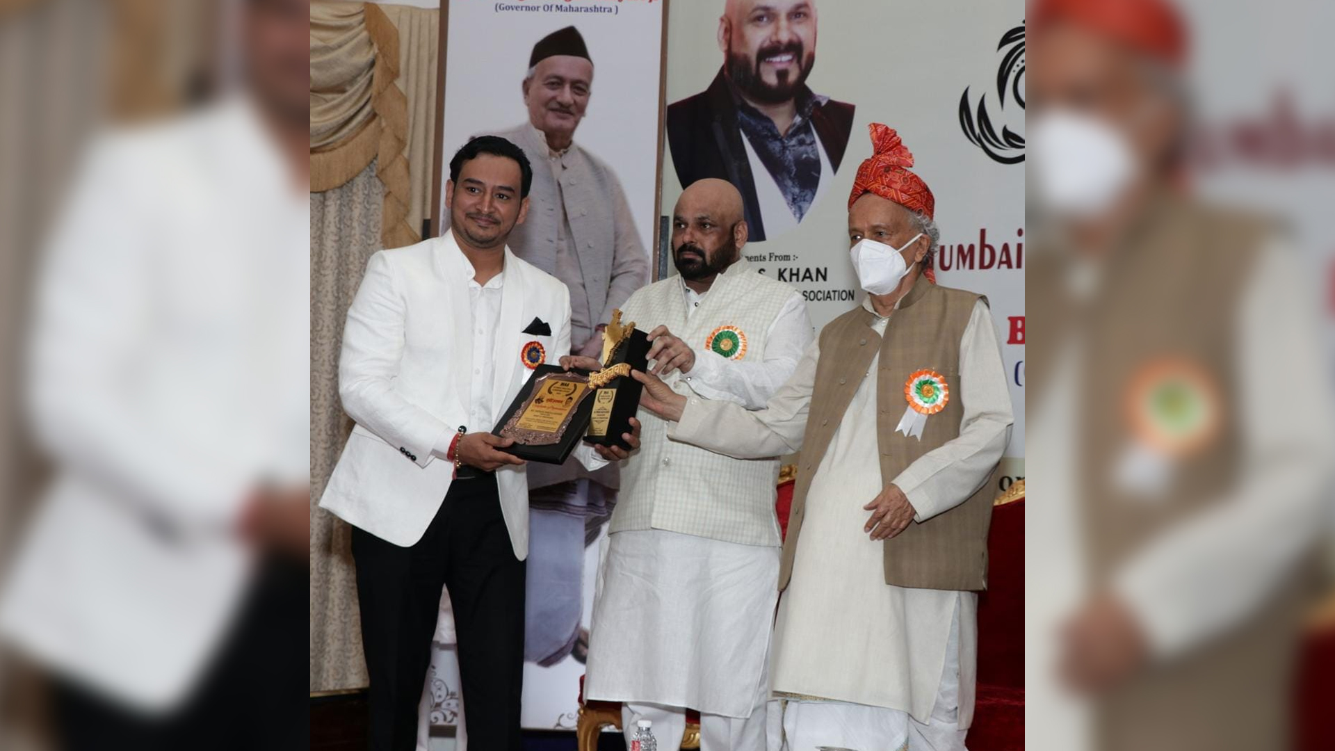 Rahul Shukla Was Awarded At Mumbai Halchal Achievers Award Function