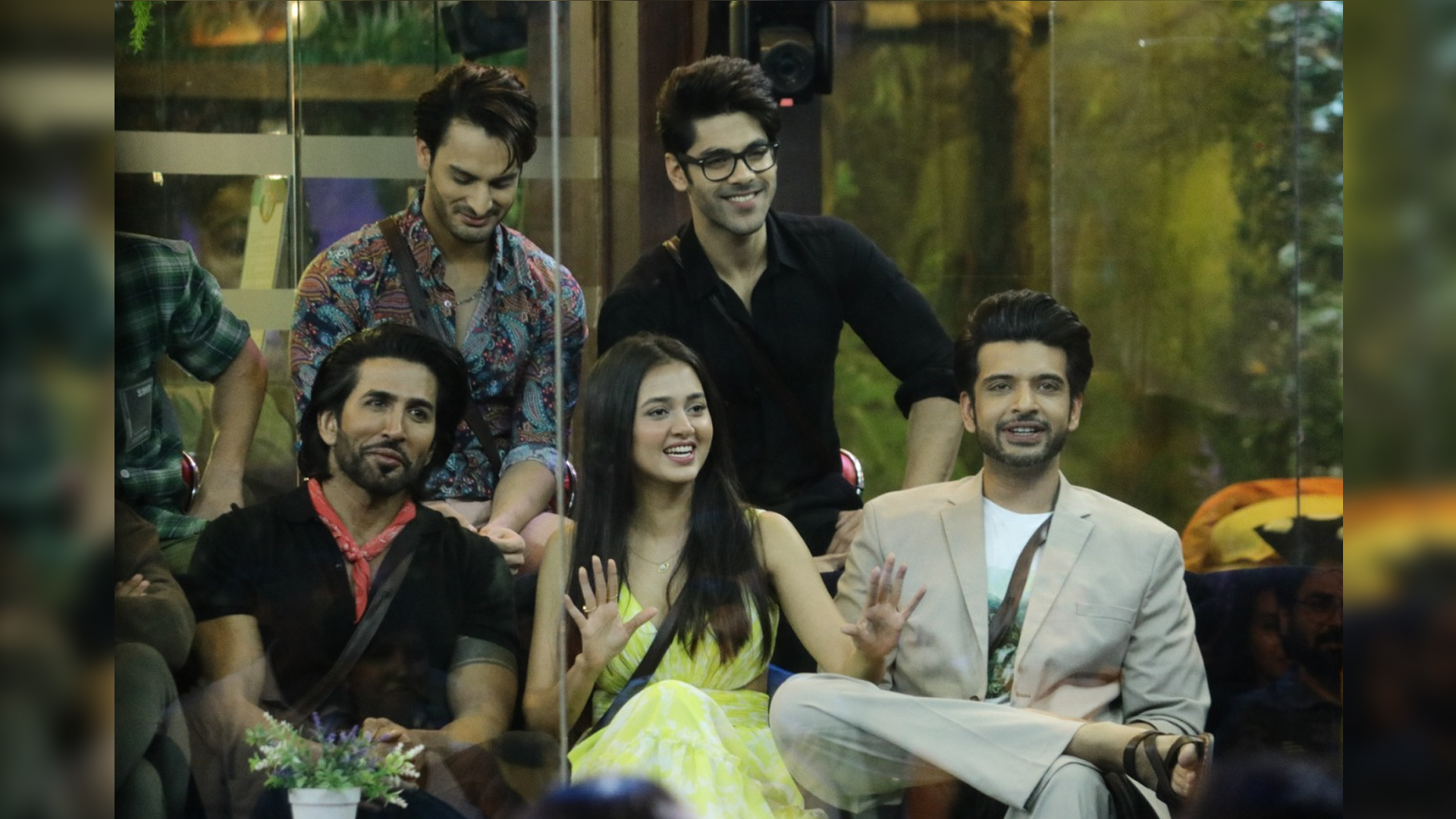 COLORS’ ‘BIGG BOSS’ ends ‘VIP Zone’, ‘Bottom 6’ contestants face the whip of eviction!