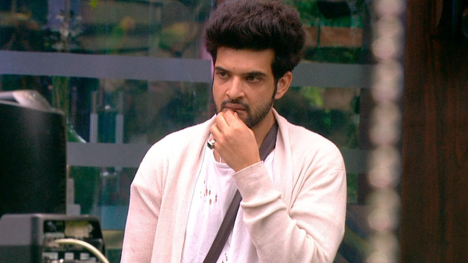 Jay Bhanushali feels overwhelmed on receiving the best Diwali gift ever on COLORS’ ‘BIGG BOSS’!