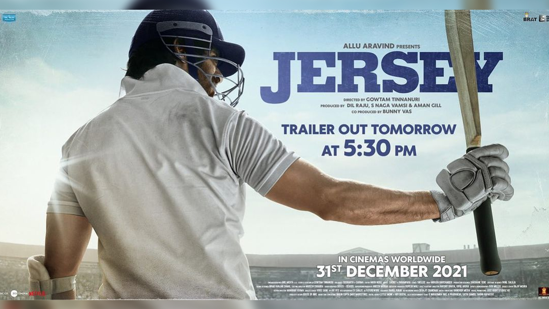 Shahid Kapoor unveils the first poster of Jersey; trailer out tomorrow, 23rd November!