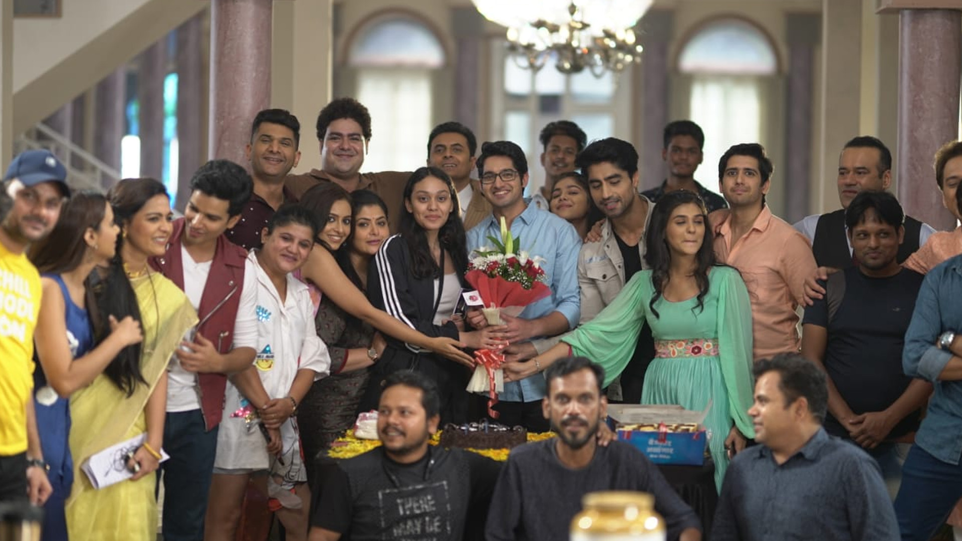 Ishika Shahi and YRKKH team celebrates Mayank Arora’s birthday