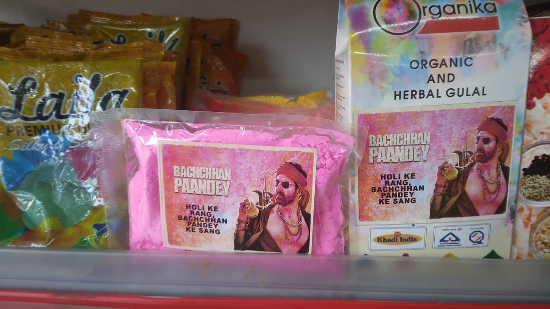 Lucknow based Akshay Kumar fan & entrepreneur comes up with special edition ‘Holi Ke Rang, Bachchhan Paandey Ke Sang’!