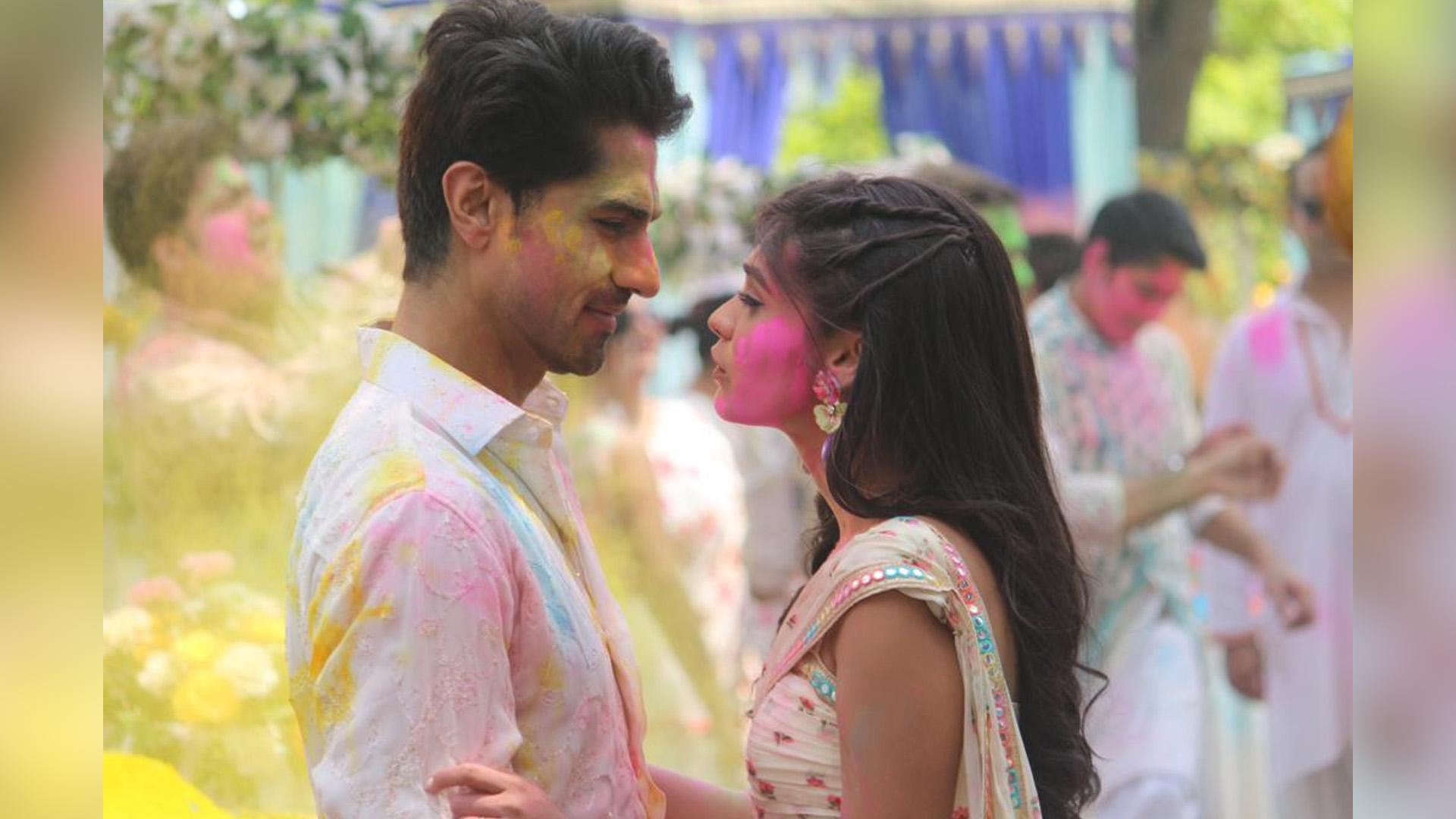 ‘Yeh Rishta Kya Kehlata Hai’: Abhimanyu and Akshara’s romantic Holi 