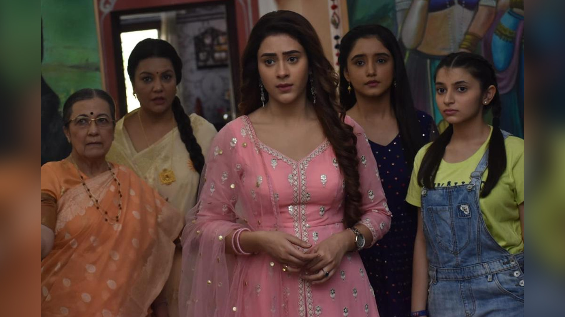 ‘Woh Toh Hai Albelaa’: Sayuri rejects Saroj’s offer 