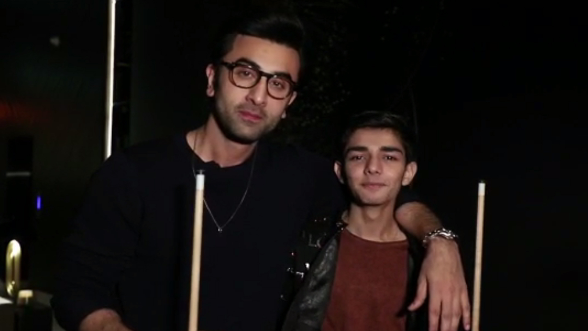 Ranbir Kapoor announces the new release date of Toolsidas Junior with a game of snooker