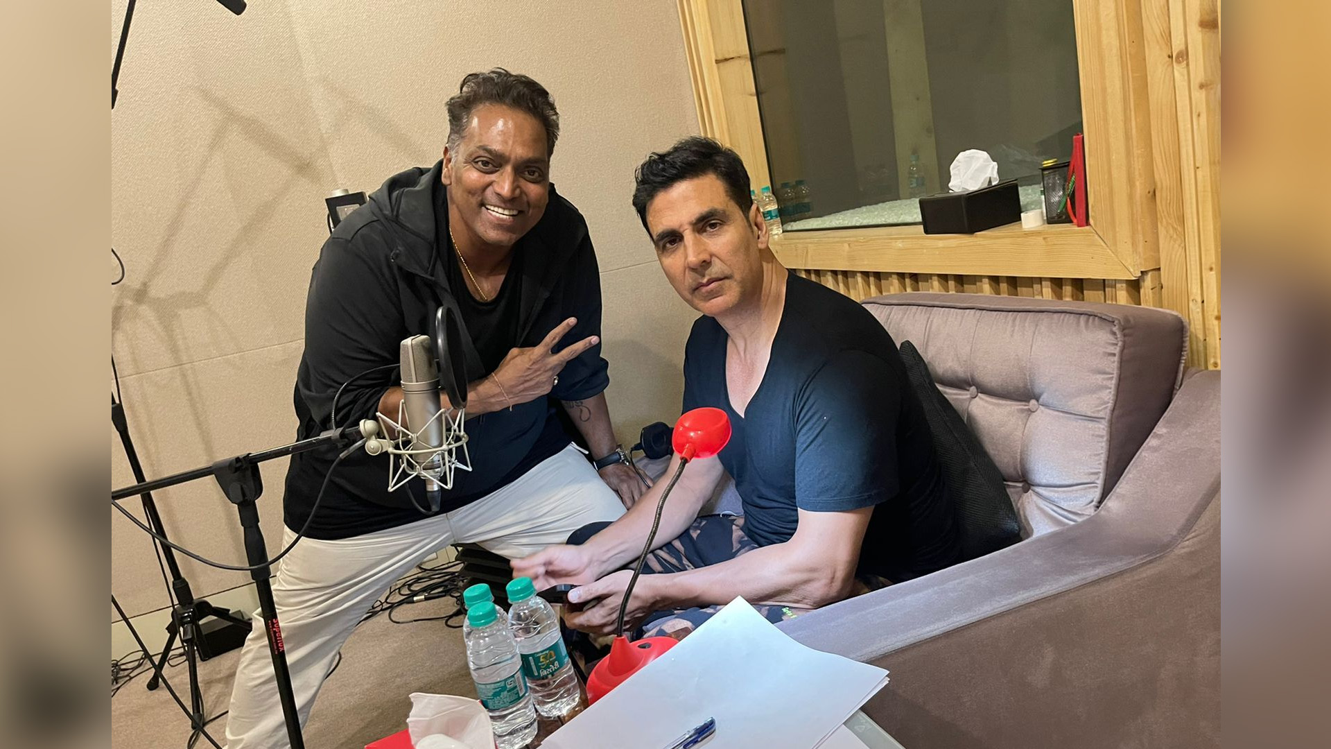 Super Star Akshay Kumar bestowed his voice to Dehati Disco!