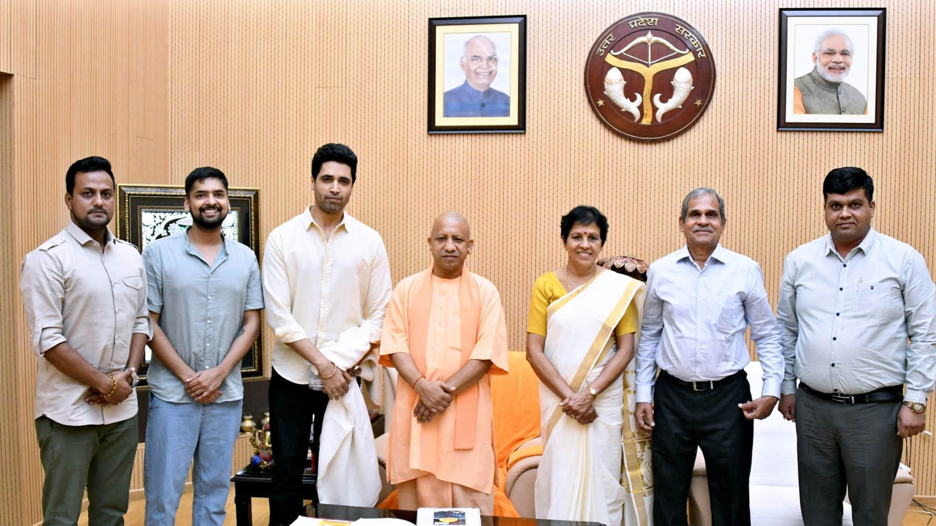 UP Chief Minister Shri Yogi Adityanath presents Adivi Sesh & Major Unnikrishnan’s parents with mementos to congratulate them on making a great film!