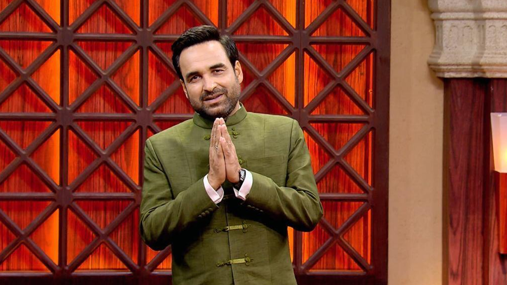 Kaaleen Bhaiyya karenge Atrangi Laughter ka Prabandh as Pankaj Tripathi takes to the katghara on Amazon miniTV’s comedy show, Case Toh Banta Hai